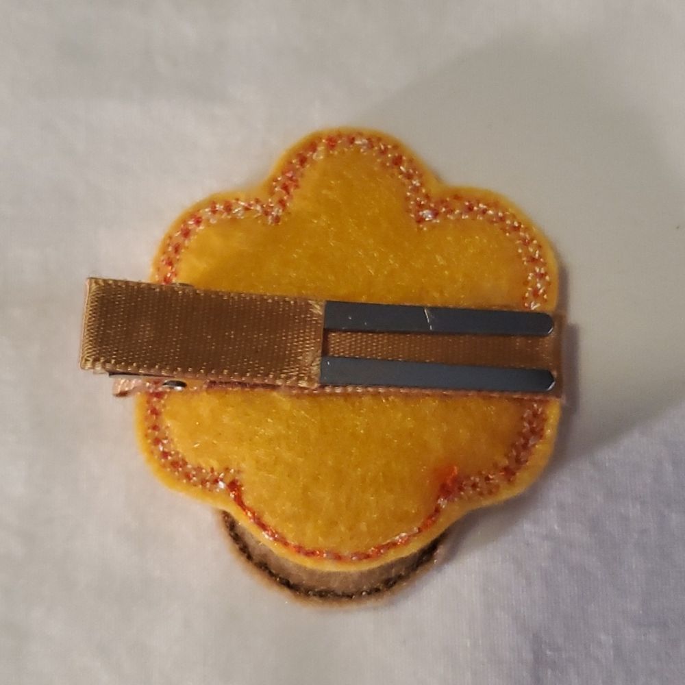 NEW TAN/YELLOW TURKEY FELT HAIR CLIPPY - Picture 2 of 2